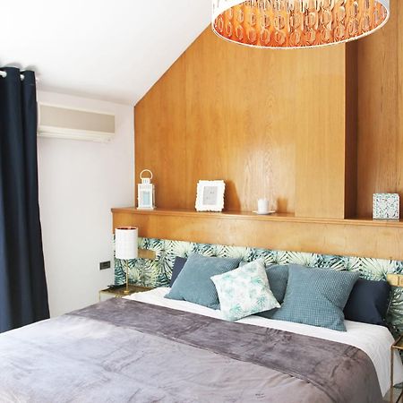 Hugo Beach Hotel & Apartments 간디아 외부 사진