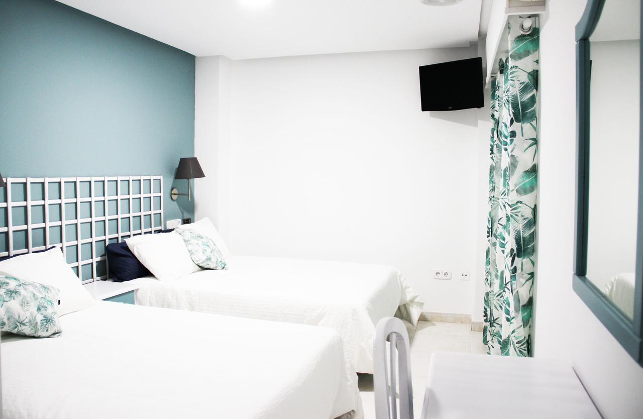Hugo Beach Hotel & Apartments 간디아 외부 사진