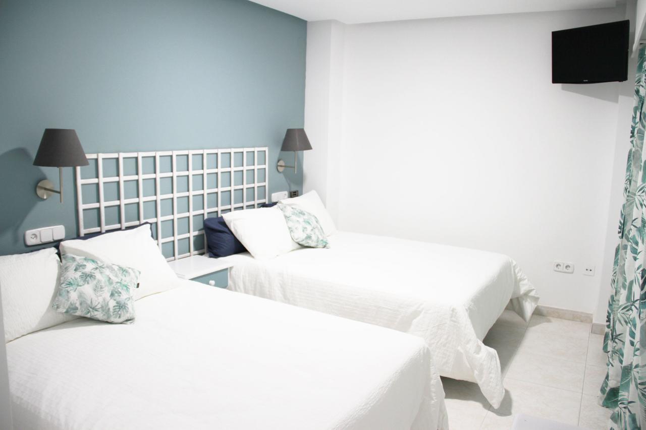 Hugo Beach Hotel & Apartments 간디아 외부 사진