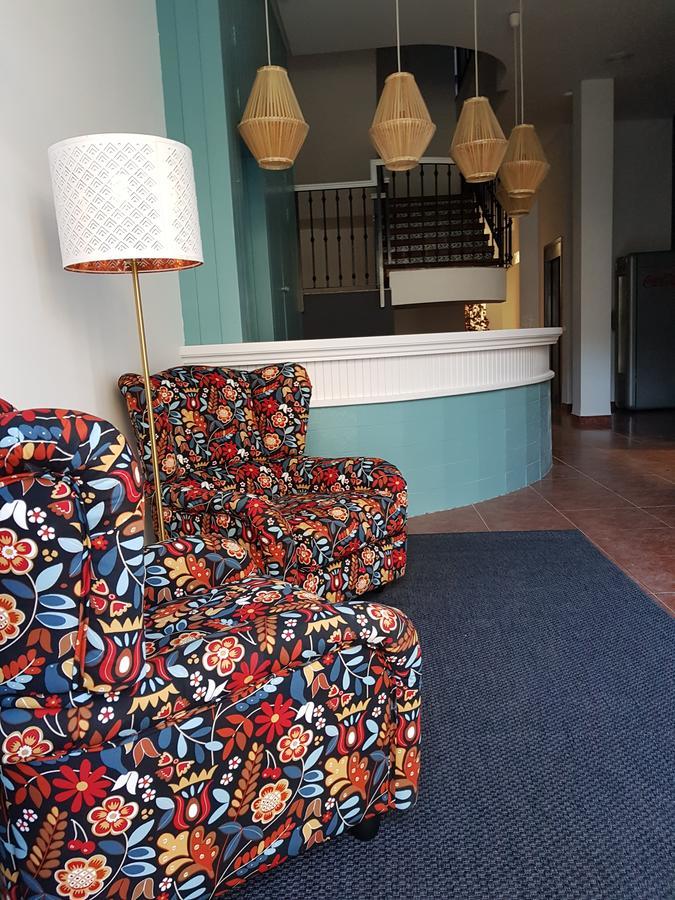 Hugo Beach Hotel & Apartments 간디아 외부 사진