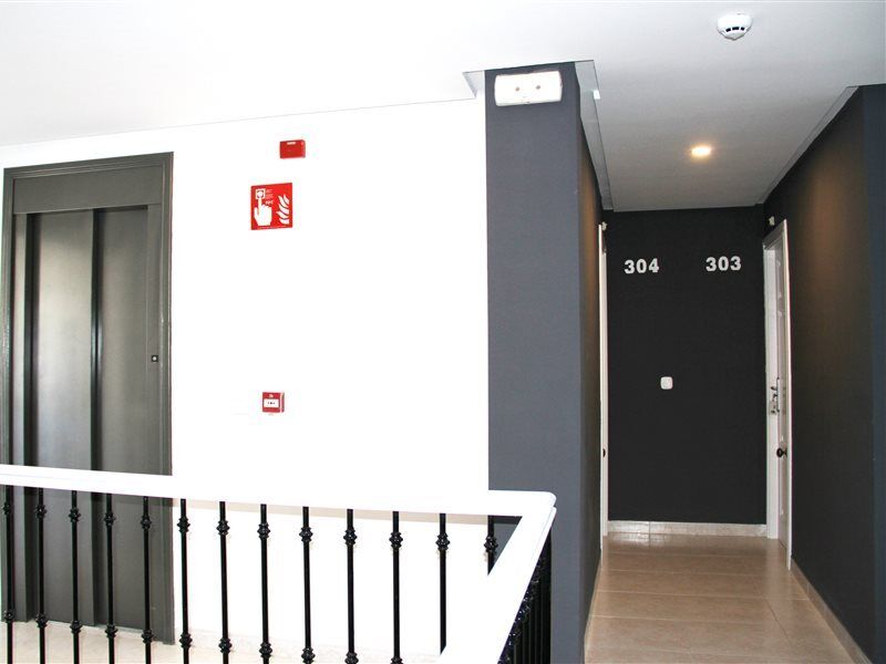 Hugo Beach Hotel & Apartments 간디아 외부 사진